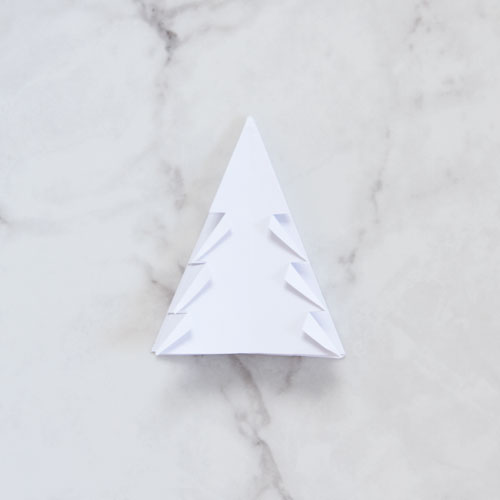 Christmas Paper Tree DIY on Lifetime-Pieces.com