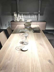 Imm Cologne 2017 trade fair interior trends wood table chairs