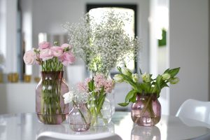 vases spring flowers blog post on lifetime-pieces.com