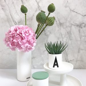 Fliesenmax marble tiles wall kitchen splash protection pink flowers design letters cup in a vase on Lifetime-pieces.com