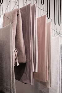 blankets, plaids, grey, nude, beige, imm cologne fair 2018, blog post lifetime-pieces.com
