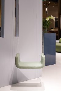 Me&u swing, stand exhibitor Softline at imm cologne fair 2018, blog post lifetime-pieces.com