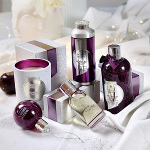 Molton Brown, Muddled Plum, Collection, Festive Bauble, Single Wick, Bath and shower gel, Eau de Toilette, Scented Glitter